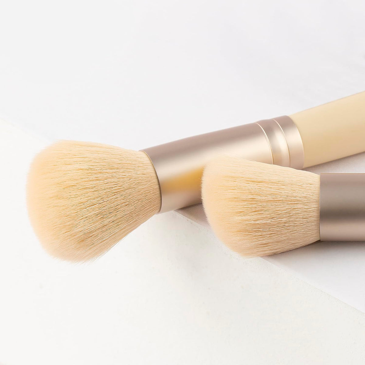 16-Piece Pink Makeup Brush Set
