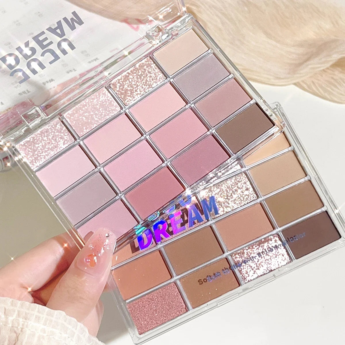 16-Color Earth-Tone Eyeshadow Palette